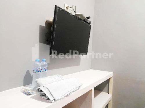 lh101 guest house syariah near makam sunan bonang redpartner
