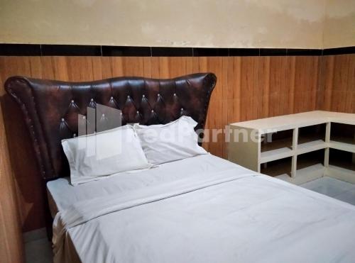 lh101 guest house syariah near makam sunan bonang redpartner