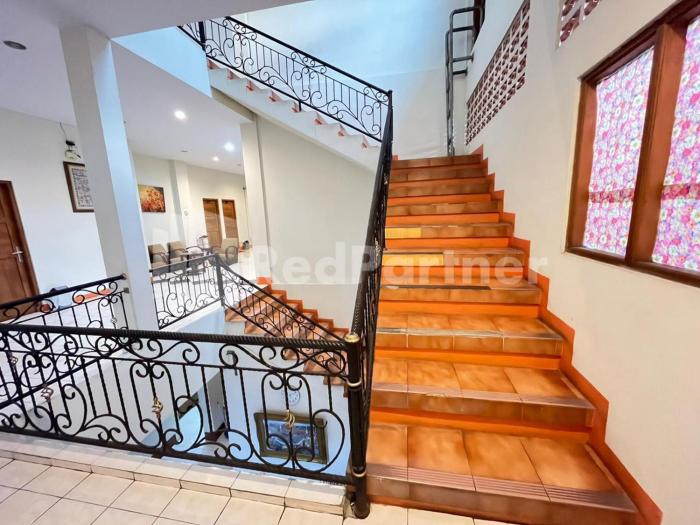 nirvana inn seturan mitra reddoorz