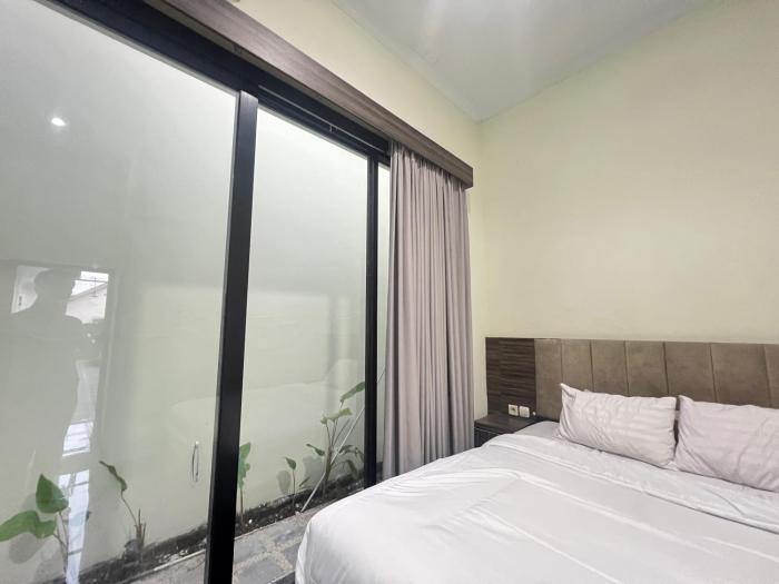 nofrah house syariah mitra reddoorz
