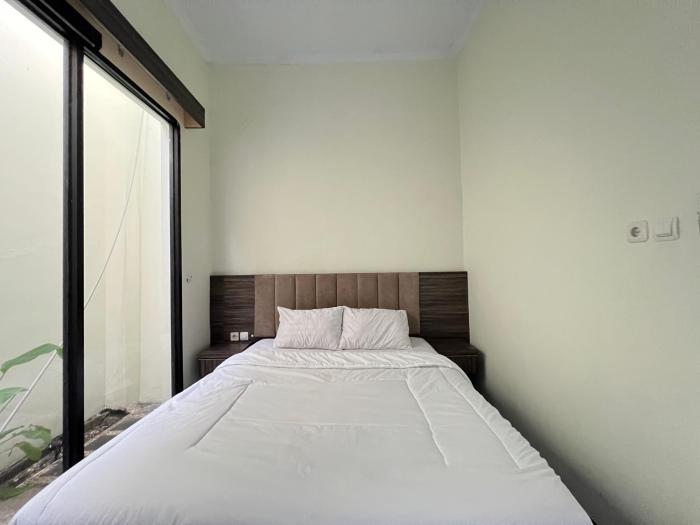 nofrah house syariah mitra reddoorz