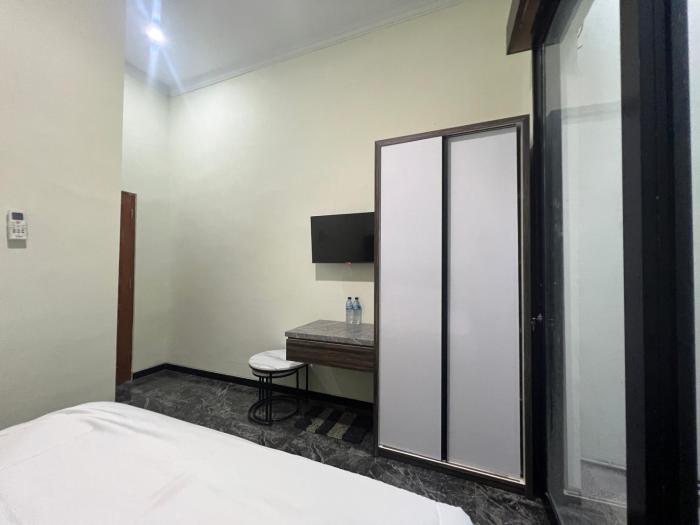 nofrah house syariah mitra reddoorz