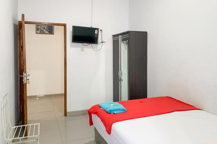 penginapan losmen ayu pamanukan redpartner