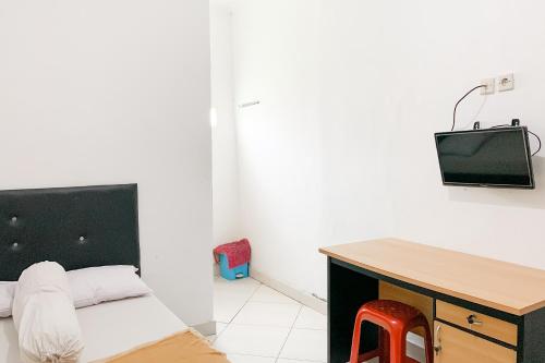 penginapan losmen ayu pamanukan redpartner