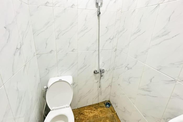 reddoorz gunari guest house merek karo