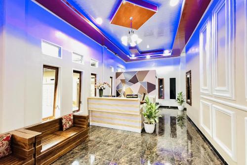 reddoorz gunari guest house merek karo