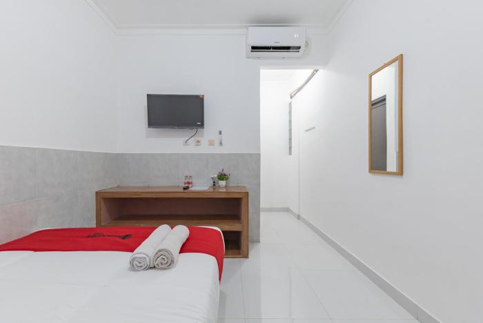 reddoorz kedawung aurel cirebon