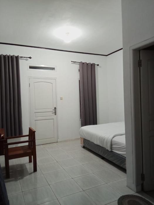 reddoorz pantai sayangheulang