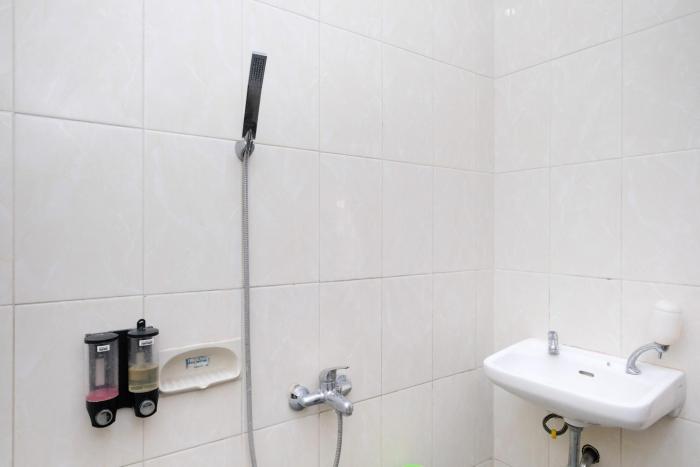 reddoorz jestro guest house batu