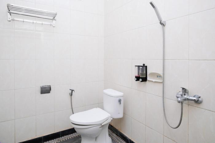 reddoorz jestro guest house batu