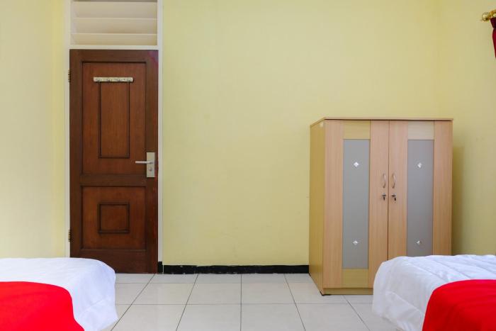 reddoorz jestro guest house batu