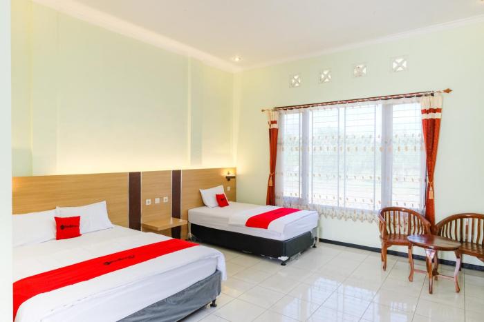 reddoorz jestro guest house batu