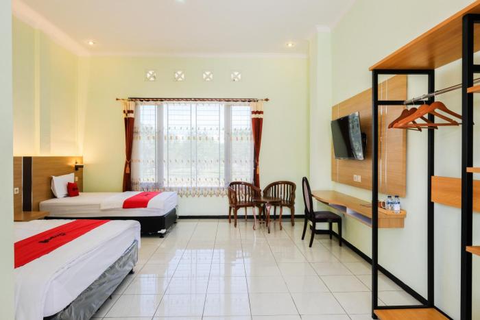 reddoorz jestro guest house batu