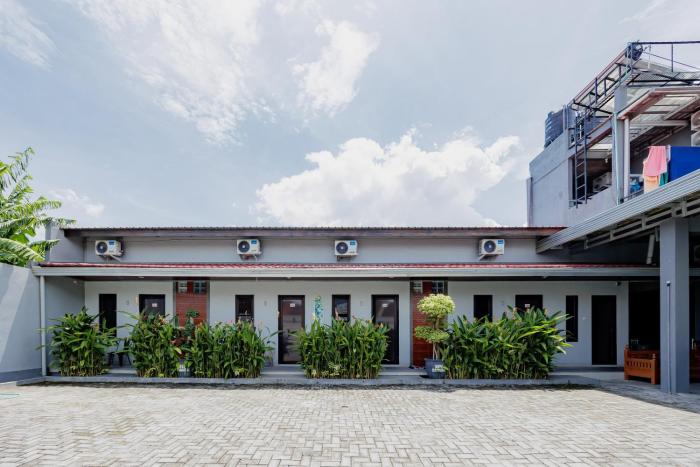 reddoorz near dr oen solo baru hospital