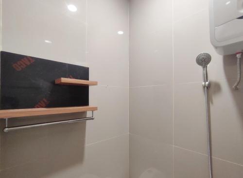 reddoorz near graha saba buana 2