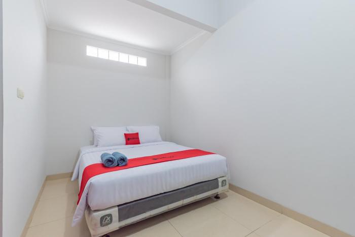reddoorz near kiara artha park