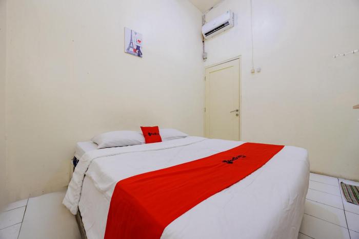 reddoorz near soekarno hatta airport 3