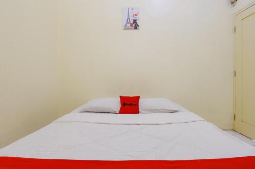 reddoorz near soekarno hatta airport 3