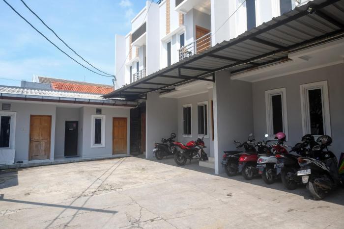 reddoorz near stasiun solo balapan 3