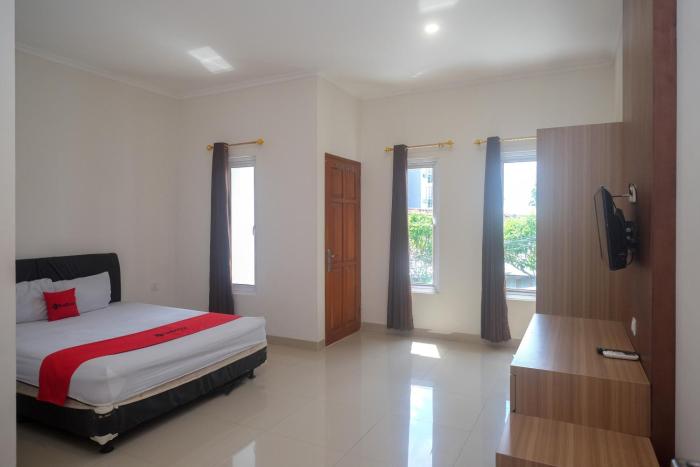 reddoorz near stasiun solo balapan 3