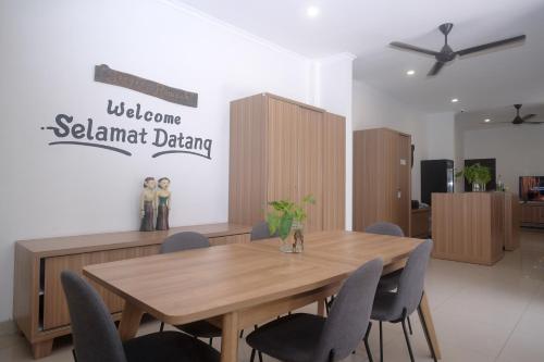 Reddoorz Near Stasiun Solo Balapan 3,,3 star
