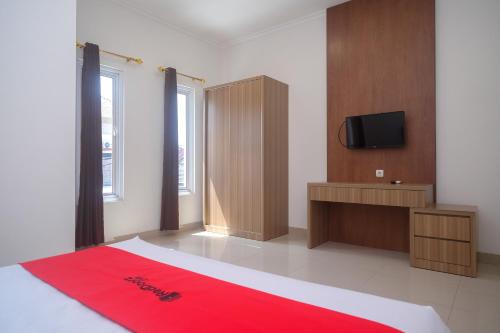 reddoorz near stasiun solo balapan 3