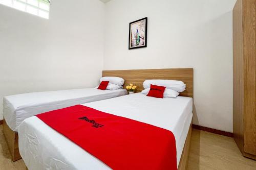 reddoorz syariah jl candi kalasan
