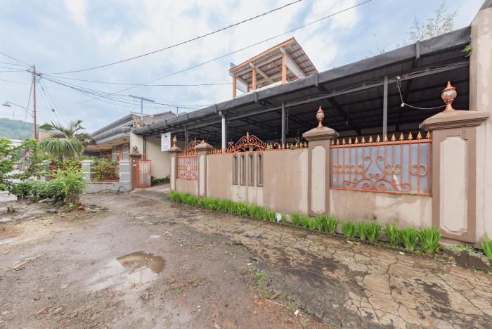 reddoorz syariah near alun alun sumedang