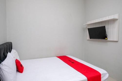 reddoorz syariah near rumah sakit soewandhie