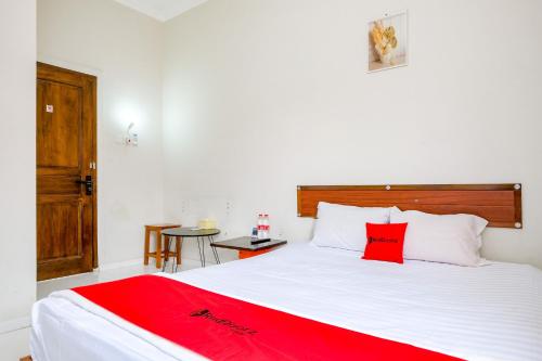 Reddoorz Syariah Near Stasiun Purwokerto,,2 star