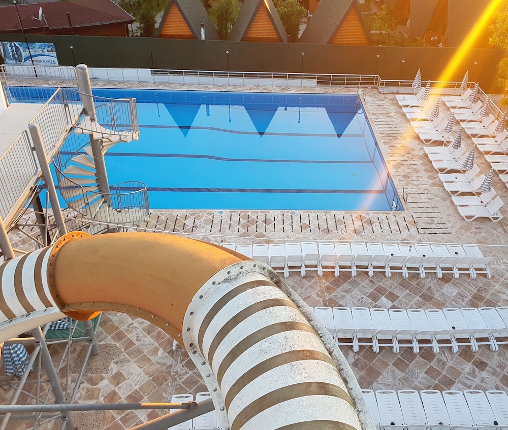 sapanca aqua wellness spa hotel and aqua park