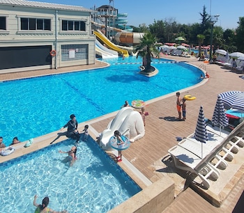 sapanca aqua wellness spa hotel and aqua park