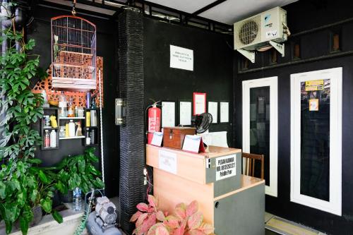 reddoorz syariah near stasiun wates