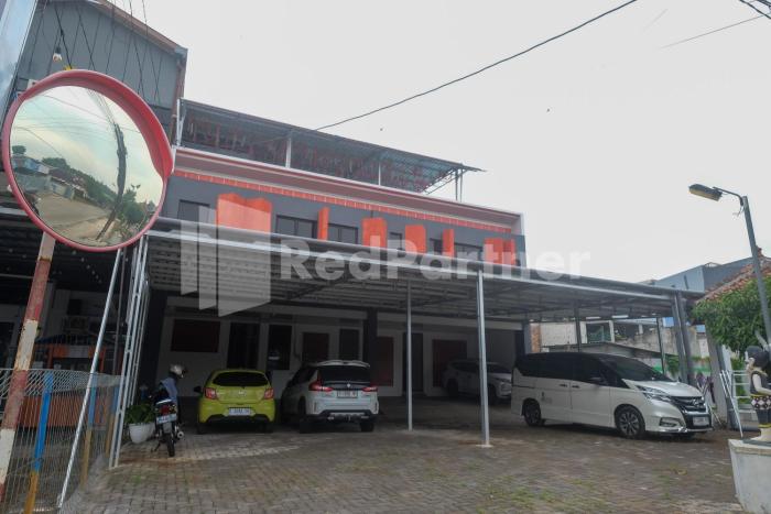 river house mitra reddoorz