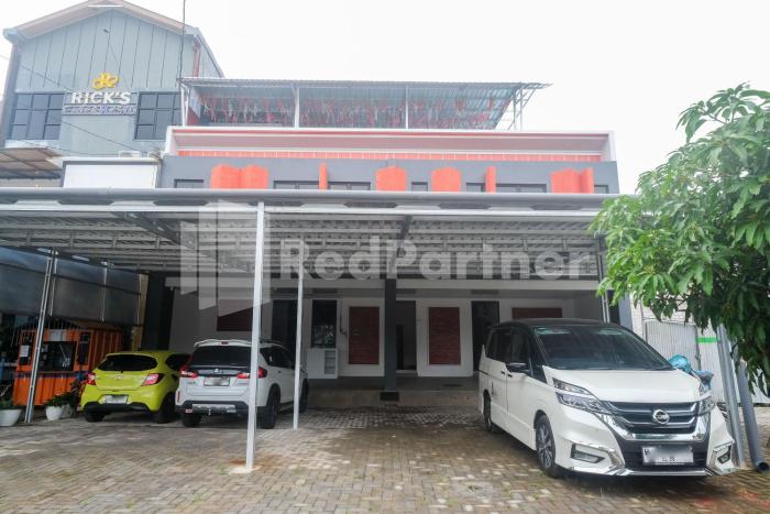 river house mitra reddoorz