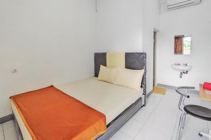 shekinah homestay and cafe waikabubak redpartner