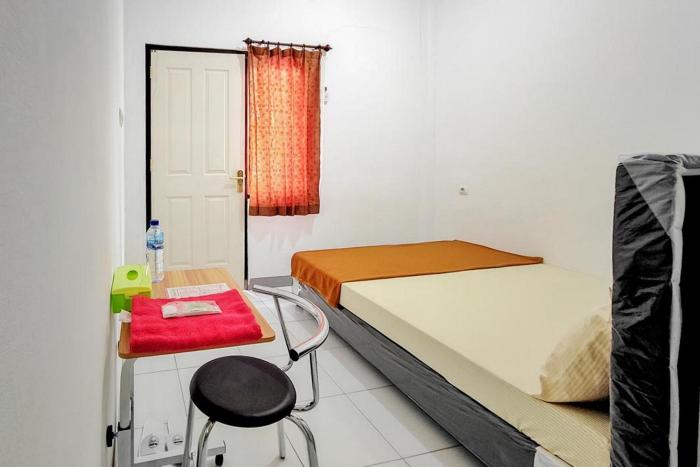 shekinah homestay and cafe waikabubak redpartner
