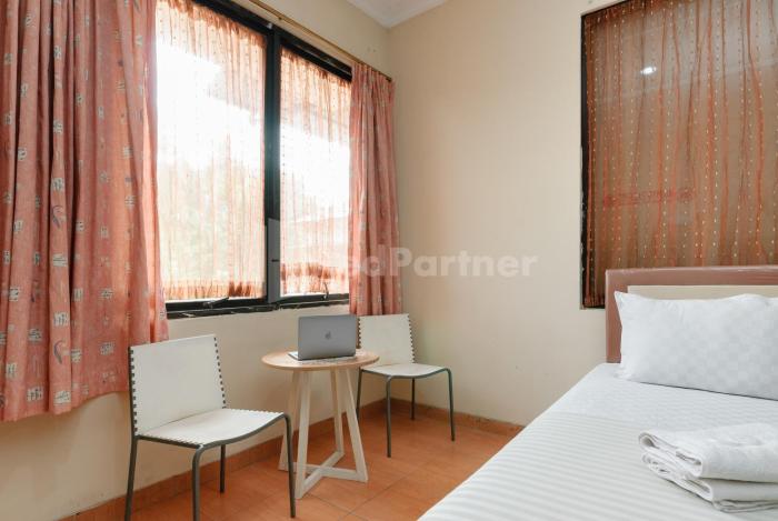 sr residence near mall ciputra cibubur mitra reddoorz
