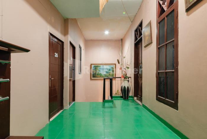 sr residence near mall ciputra cibubur mitra reddoorz