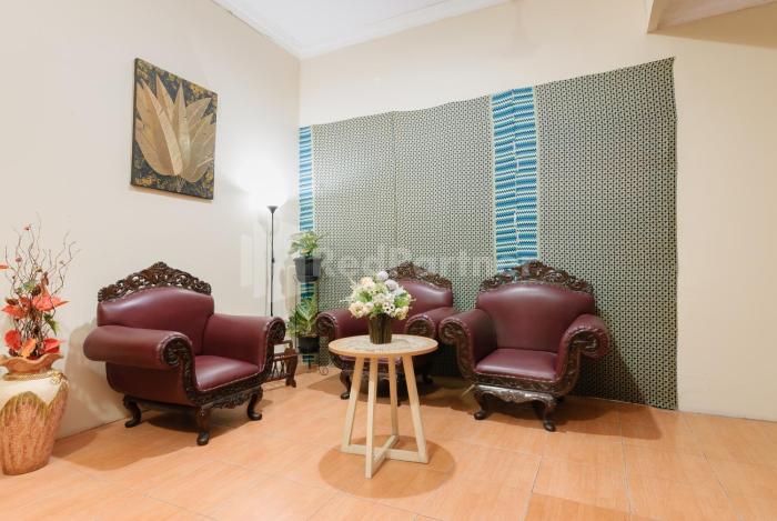 sr residence near mall ciputra cibubur mitra reddoorz