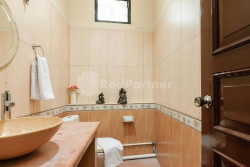 sr residence near mall ciputra cibubur mitra reddoorz