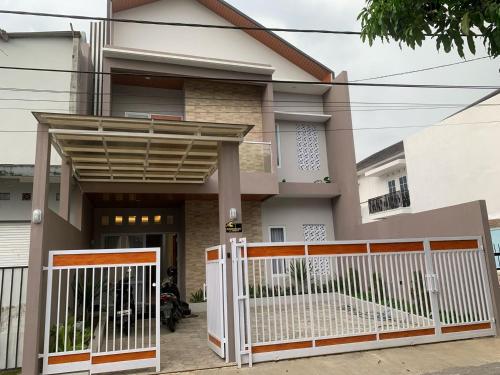 sumarsi homestay mitra reddoorz