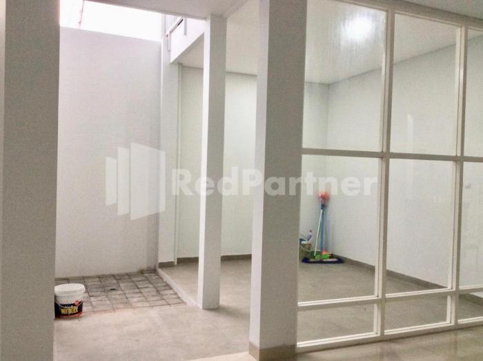 terra guesthouse jec mitra reddoorz