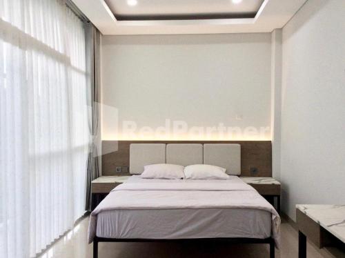 terra guesthouse jec mitra reddoorz