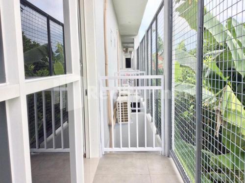 terra guesthouse jec mitra reddoorz