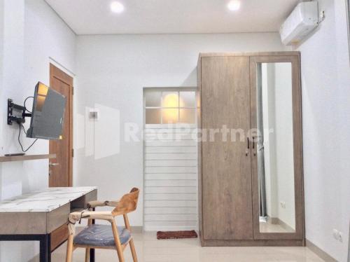 terra guesthouse jec mitra reddoorz
