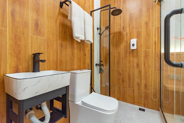urbanview hotel r house batuaji