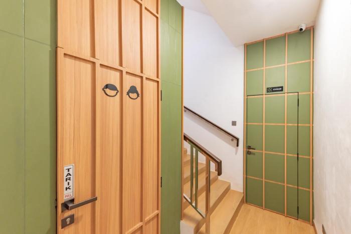 urbanview hotel r house batuaji