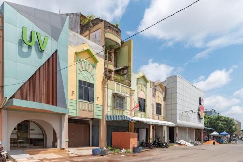urbanview hotel r house batuaji