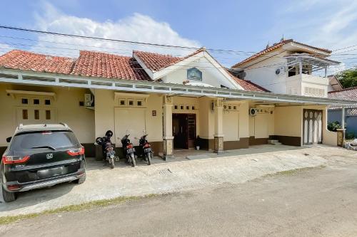 Urbanview Hotel Sany Cirebon,,3 star
